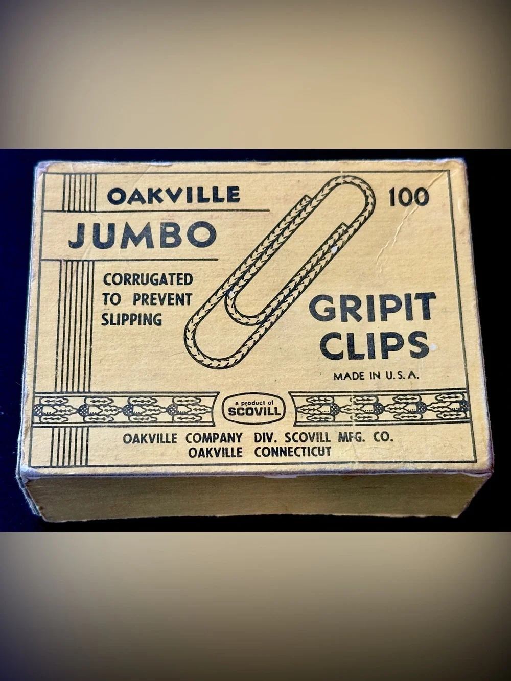 Vintage Oakville Jumbo Gripit Paperclips Box 76C Scovill Conn USA 1950s Retro